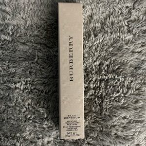 Burberry Face Contour Effortless Contouring Pen Dark No 2 brand new never used